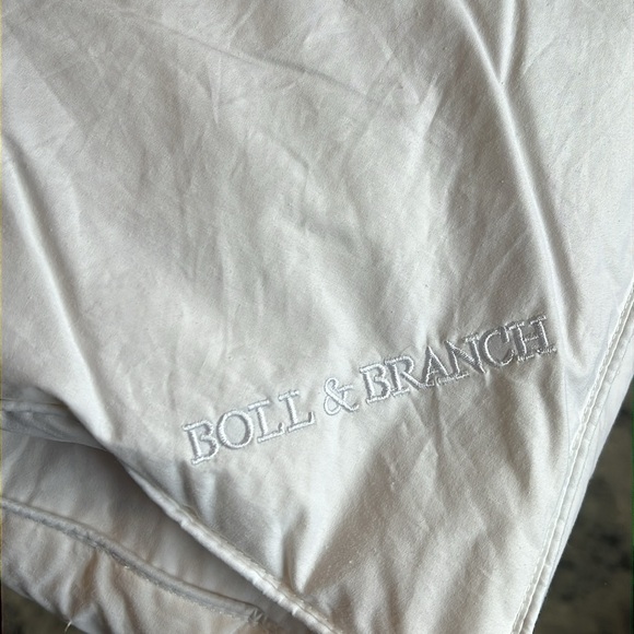 Boll & Branch Queen Cloud Cover Featherbed - Picture 2 of 10